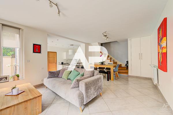 Maison Rueil Malmaison 6 pièce(s) 120m² 795 000 € **  - Référence  11191
