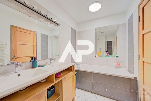 Maison Rueil Malmaison 6 pièce(s) 120m² 795 000 € **  - Référence  11191
