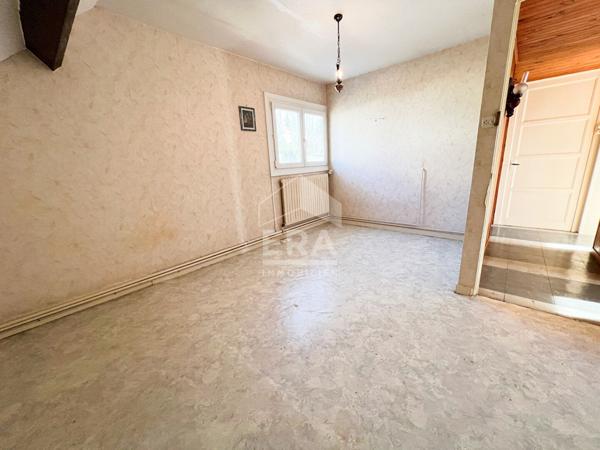 Maison St Vit 5 pièce(s)  à rénover