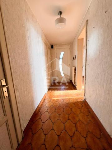 Maison St Vit 5 pièce(s)  à rénover