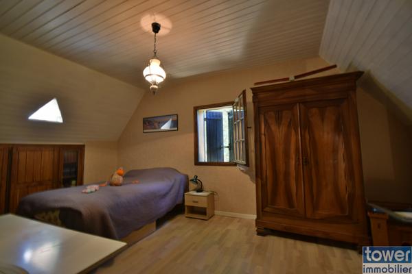 Maison 8 pièce(s) 6 chambre(s) 228 m²