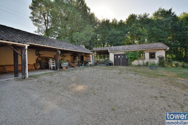 Maison 8 pièce(s) 6 chambre(s) 228 m²