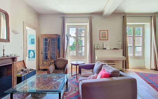 Appartement à vendre    4 pièces • 152 m2 Pau