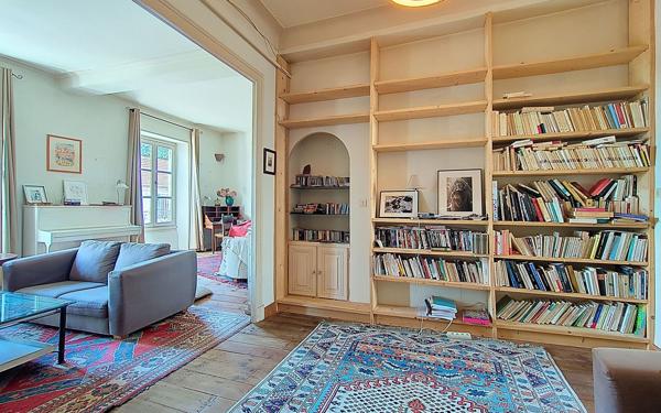 Appartement à vendre    4 pièces • 152 m2 Pau