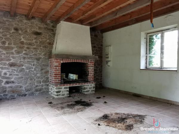 Maison à rénover à Izé