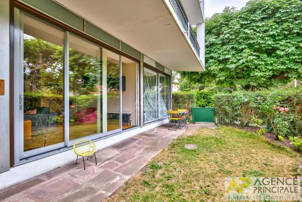 Appartement Chatou 5 pièce(s) 113 m² 669 000 € **  - Référence  158824