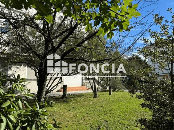 À vendre Maison 6 pièces 170 m² - Pau 64000