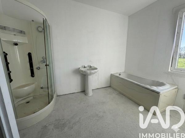 Maison à vendre 5 pièces 143,57 m² Roumoules