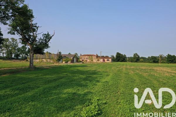 Maison à vendre 5 pièces 143,57 m² Roumoules