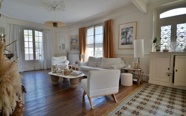Maison à vendre    7 pièces •  Esbly