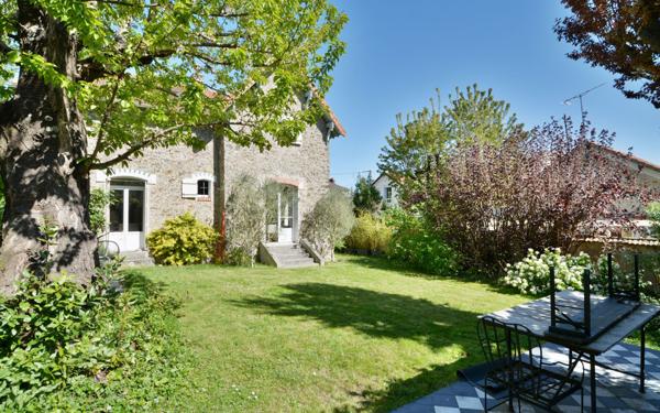 Maison à vendre    7 pièces •  Esbly