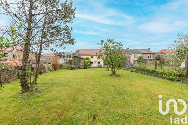 Maison de village 8 pièces de 230 m² à Villers-la-Montagne (54920)