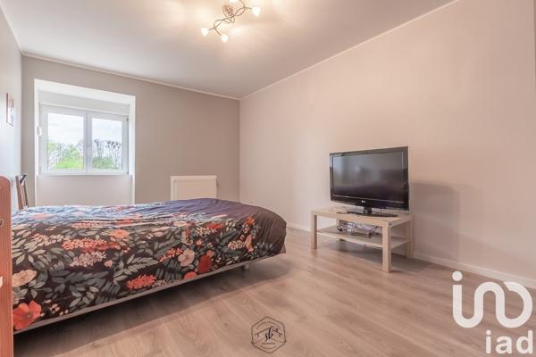 Maison de village 8 pièces de 230 m² à Villers-la-Montagne (54920)