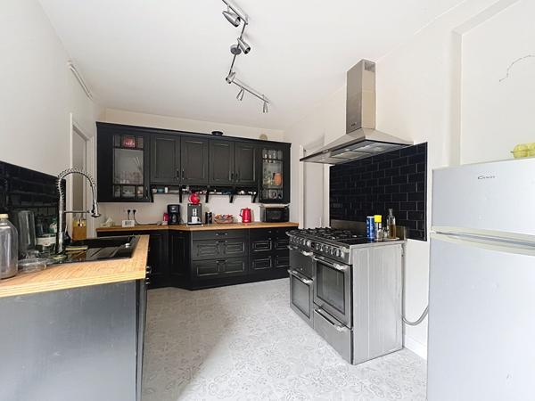 Vente maison La Roche Sur Yon : 378 000 € - AJP Immobilier La Roche-sur-Yon