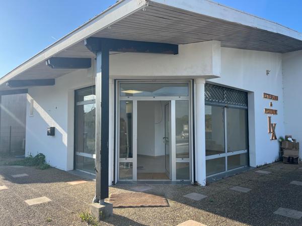Sortie RN89, proche de commerces