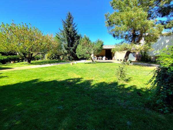 Maison T3 80m² avec un jardin et un garage