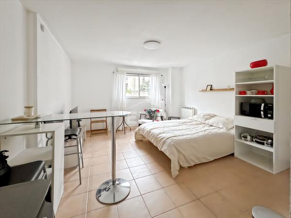 À louer, Studio 25 m2, Marseille 13004, Chutes-Lavie