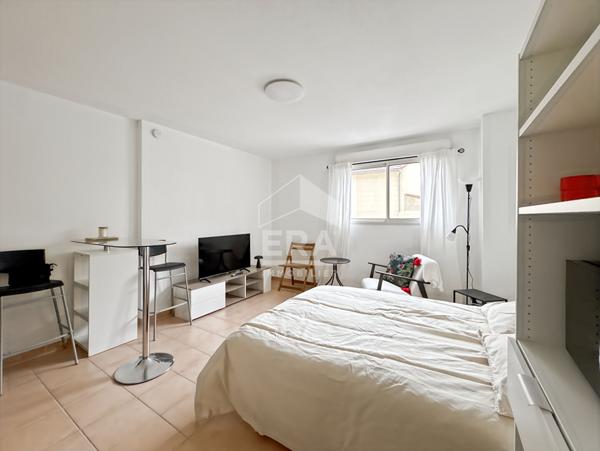 À louer, Studio 25 m2, Marseille 13004, Chutes-Lavie