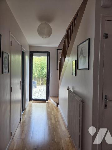 Château-Gontier proche centre-ville, maison 173m² habitables, avec jardin.