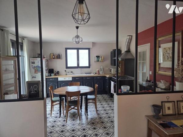 Château-Gontier proche centre-ville, maison 173m² habitables, avec jardin.
