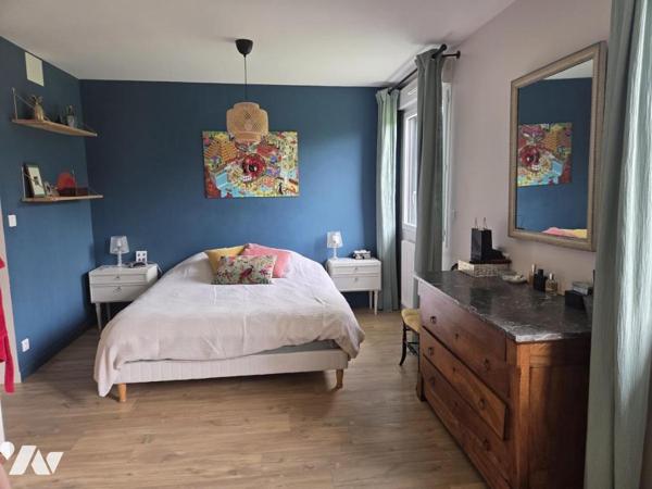 Château-Gontier proche centre-ville, maison 173m² habitables, avec jardin.