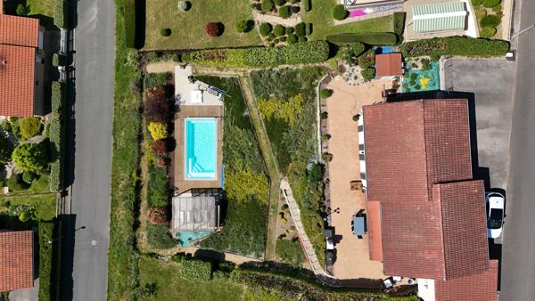 MAGNIFIQUE VUE - MAISON FAMILIALE 165M² AVEC 5 CHAMBRES - PISCINE