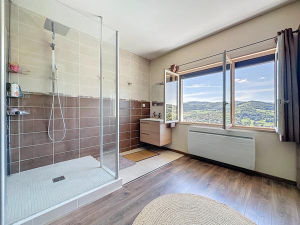MAGNIFIQUE VUE - MAISON FAMILIALE 165M² AVEC 5 CHAMBRES - PISCINE