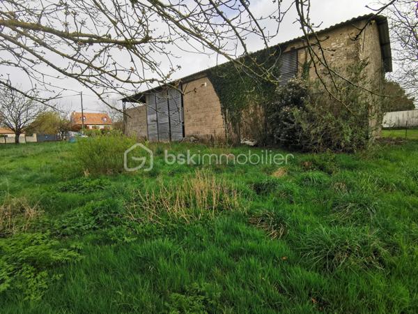 Terrain de 1 086 m²