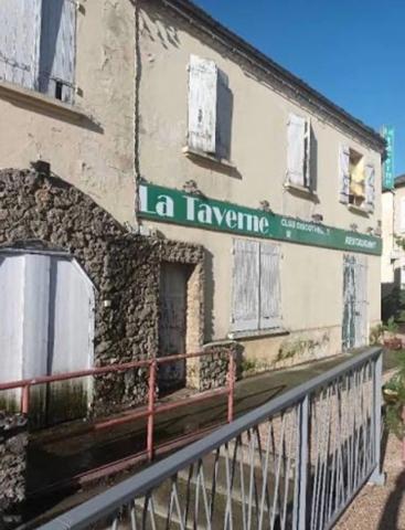 Grande bâtisse 10 pièces 498m2 - LE HOUGA (32110)