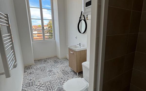 Appartement à louer    2 pièces • 61 m2 Mazamet