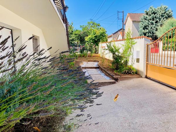 Les Rocs : maison avec jardin facile à vivre