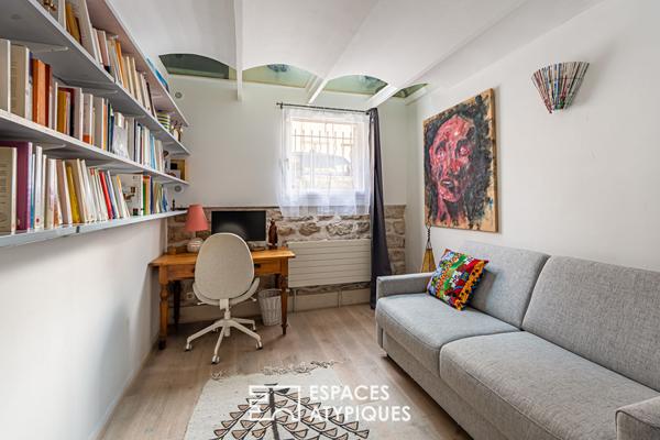 Duplex inversé comme une maison au coeur de Boulogne.