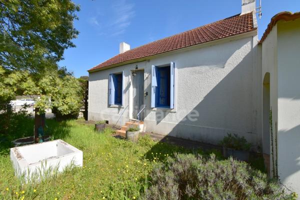 LA BARRE DE MONTS / FROMENTINE (85) proche île de NOIMOUTIER , VENDEE , Maison à vendre 10 pièces 141 m² 5 chambres, 4 WC , 4 salles d'eau , puits, 850m² 291500€