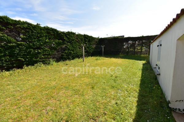LA BARRE DE MONTS / FROMENTINE (85) proche île de NOIMOUTIER , VENDEE , Maison à vendre 10 pièces 141 m² 5 chambres, 4 WC , 4 salles d'eau , puits, 850m² 291500€