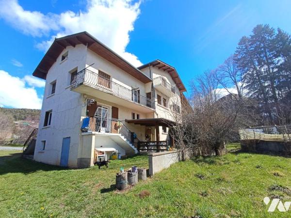 Vente Maison mitoyenne T6 + appartement T3 sur SEYNE