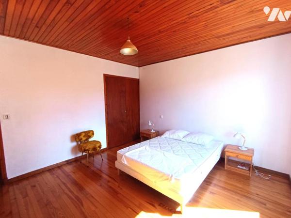 Vente Maison mitoyenne T6 + appartement T3 sur SEYNE