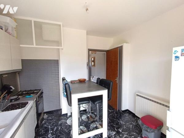 Vente Maison mitoyenne T6 + appartement T3 sur SEYNE