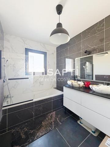maison 140 m2- 4 chambres- garage- terrain 904 m2