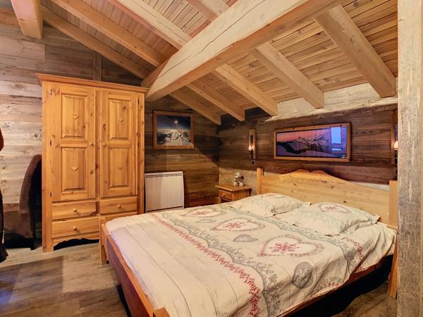 Superbe Chalet de 341 m2 skis aux pieds au centre de Paradiski