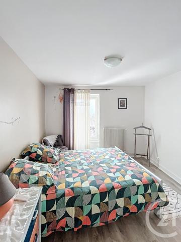 Maison à vendre  9 pièces - 167,99 m2 VOLVIC - 63