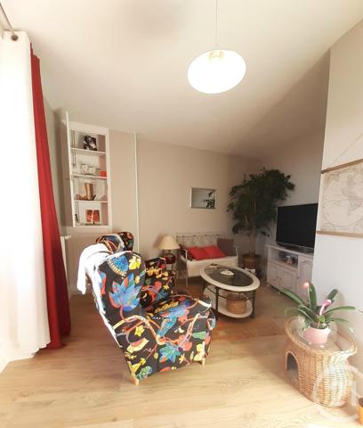 Maison à vendre  9 pièces - 167,99 m2 VOLVIC - 63