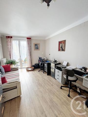 Maison à vendre  9 pièces - 167,99 m2 VOLVIC - 63