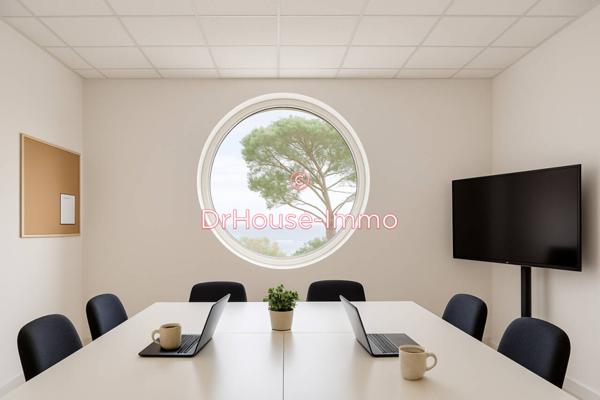 Bureau à vendre 10 pièces de 408 m²