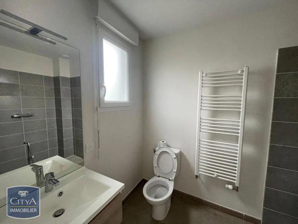 Maison à louer 4 pièces 80.57m² Bourg-en-Bresse (01000)