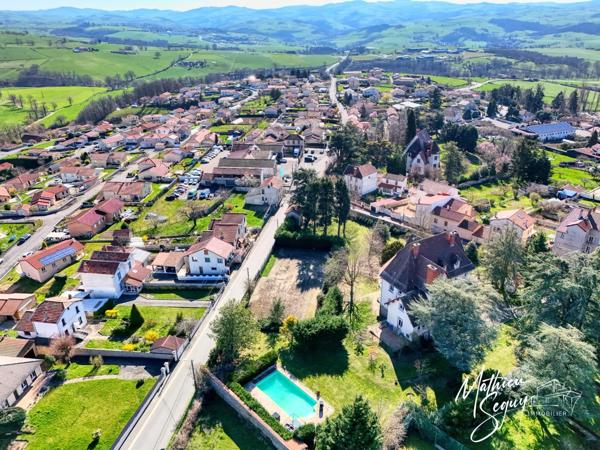 CHAZELLES SUR LYON - Propriété de Prestige