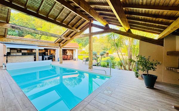 Maison à vendre    5 pièces • 310 m2 Idron