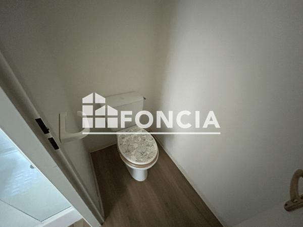 Location Studio 23.25 m² - 12 RUE VAUX DE FOLETIER La Rochelle 17000