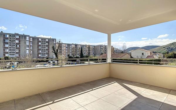 Appartement à vendre    3 pièces • 81,43 m2 Tournon-sur-Rhône