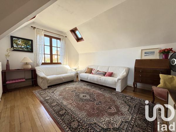 Maison 9 pièces de 272 m² à Sceaux (92330)