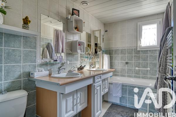 Maison à vendre 8 pièces 157 m² Forges-les-Bains